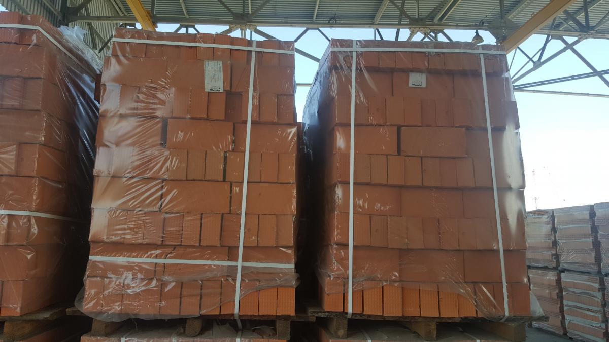 Кирпич полнотелый одинарный М-150 БЕЛЫЕ СТОЛБЫ